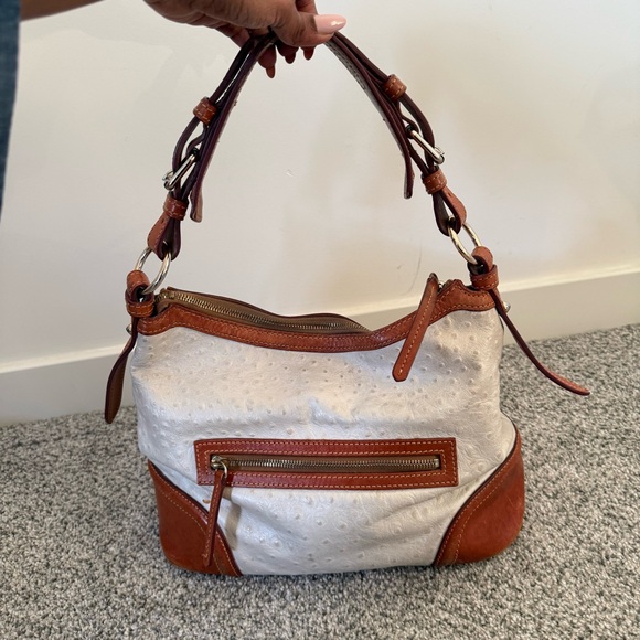 Dooney Bourke Women's Hobo Bag Pearl Ostrich Cream Brown Leather Shoulder Bag - Picture 3 of 16
